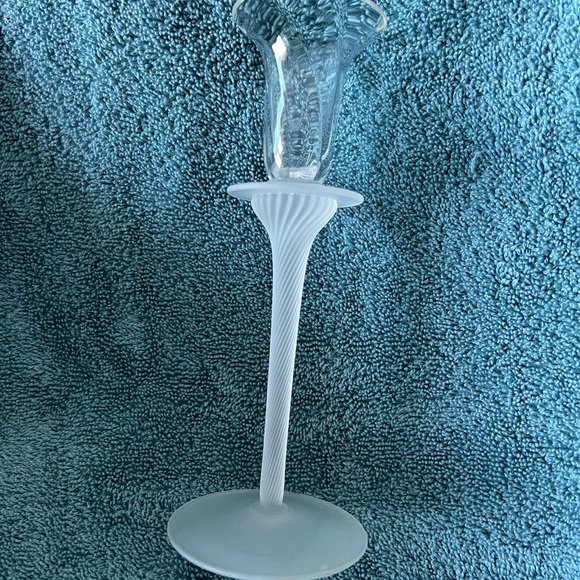 VINTAGE SET OF 2 FROSTED GLASS AND REGULAR GLASS TAPER CANDLE HOLDERS - Picture 4 of 8